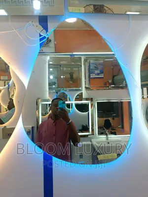 Shapeless 3 Color LED Wall Mirror