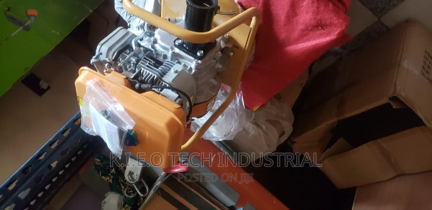 Pokar Vibrator Machine
