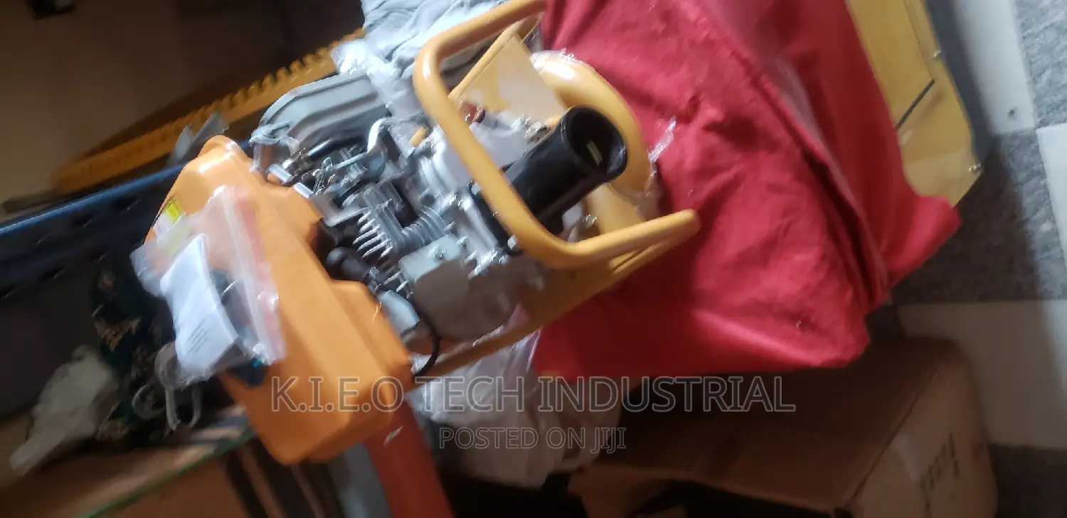 Pokar Vibrator Machine