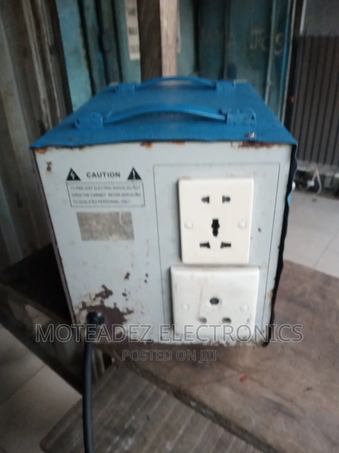Foreign Used 5000w Copper Coil Stabilizer/Voltage Regulator