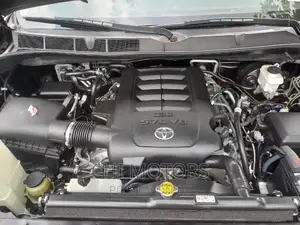 Toyota Sequoia Limited FFV 4dr SUV 4WD (5.7L 8cyl 6A) 2017 Black