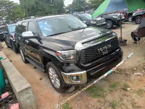 Toyota Sequoia Limited FFV 4dr SUV 4WD (5.7L 8cyl 6A) 2017 Black