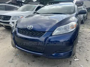 Toyota Matrix 2010 Blue