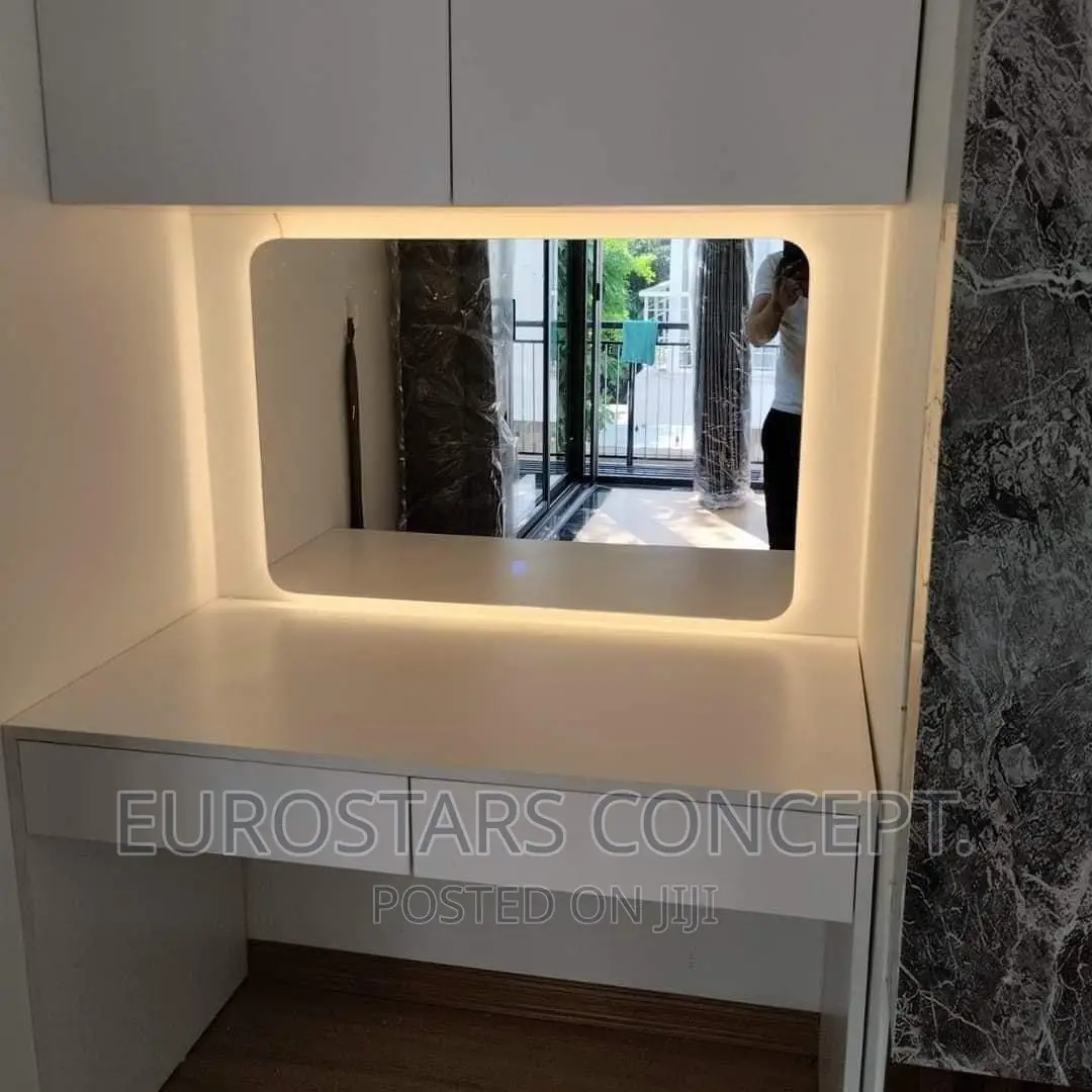 Home Interior Mirror With 3 Back Colours Sensor Lights
