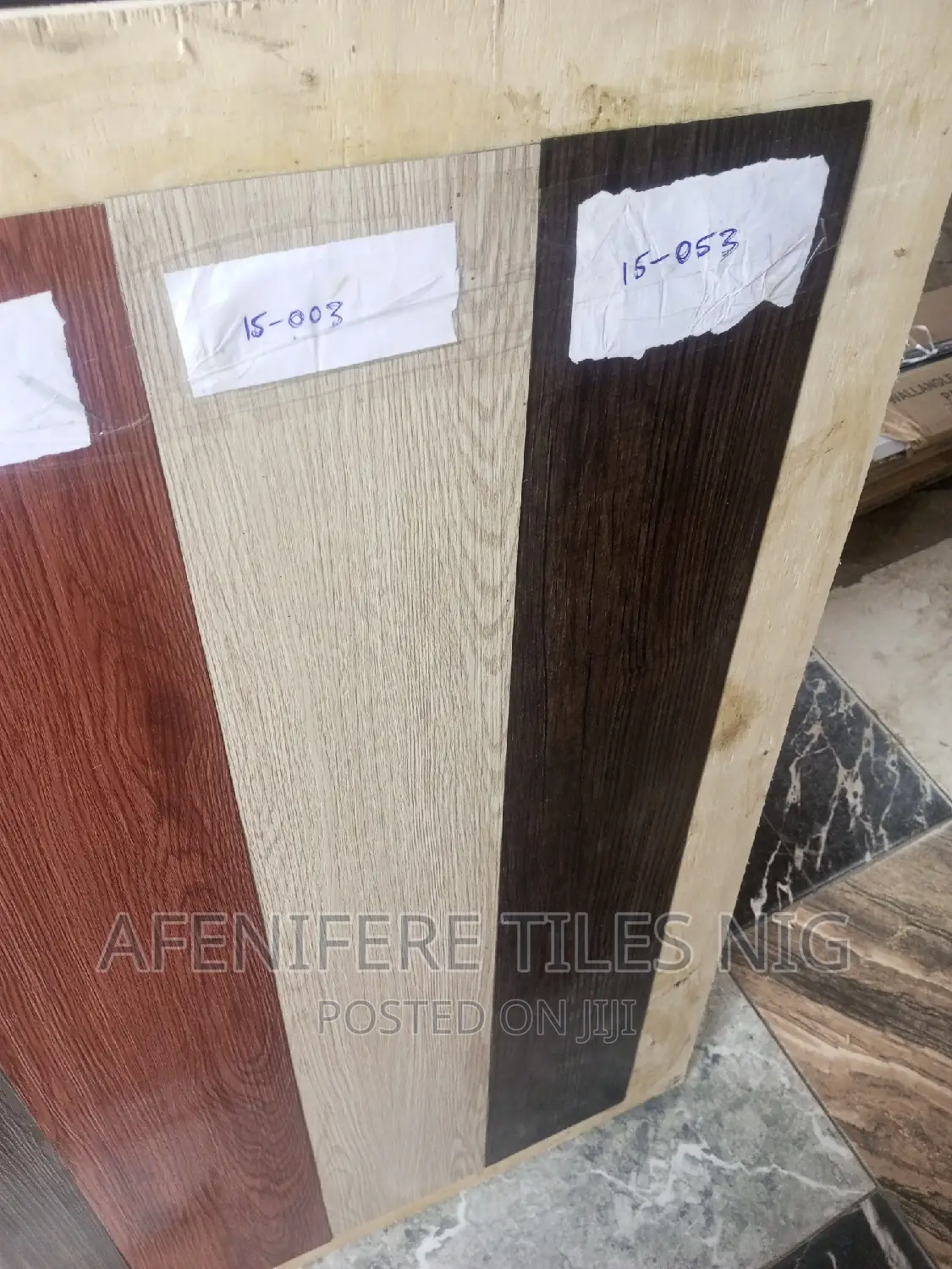 1.2 Mm Thickness Vinyl Rubber Floor Tiles