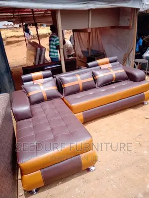 A High Quality Made Leather L Shaped Chair
