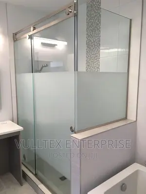 Shower Cubicle (Opaque Glass)