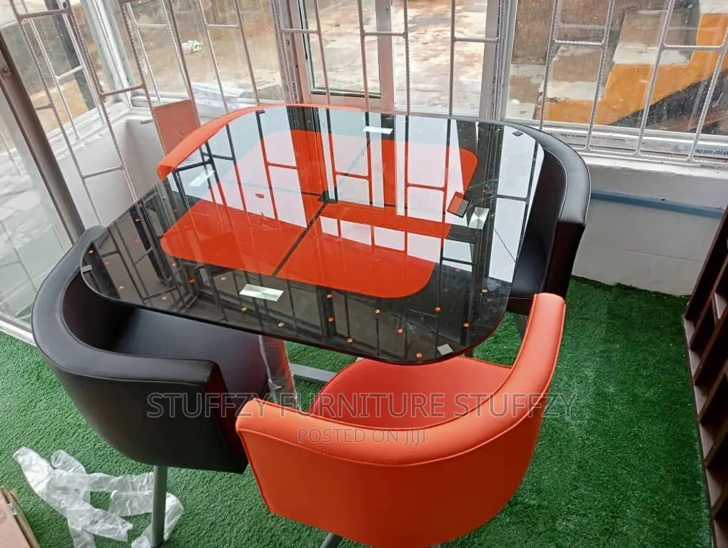 Jackson Italian Tempered Glass Restaurant Tables