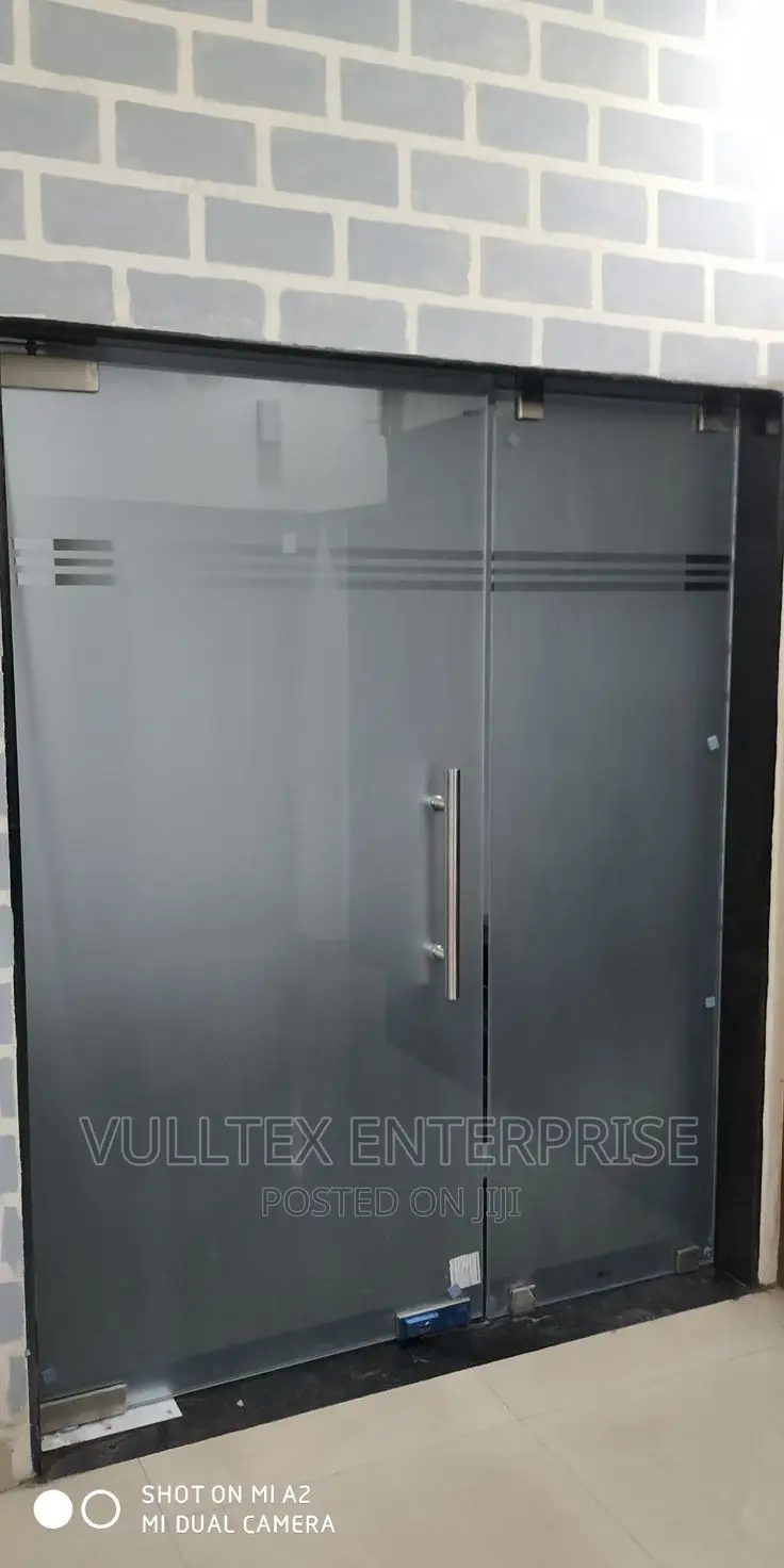 Exterior Glass, Swing Door