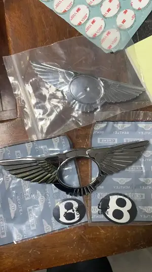 Bentley Bentyaga Front and Back Logo
