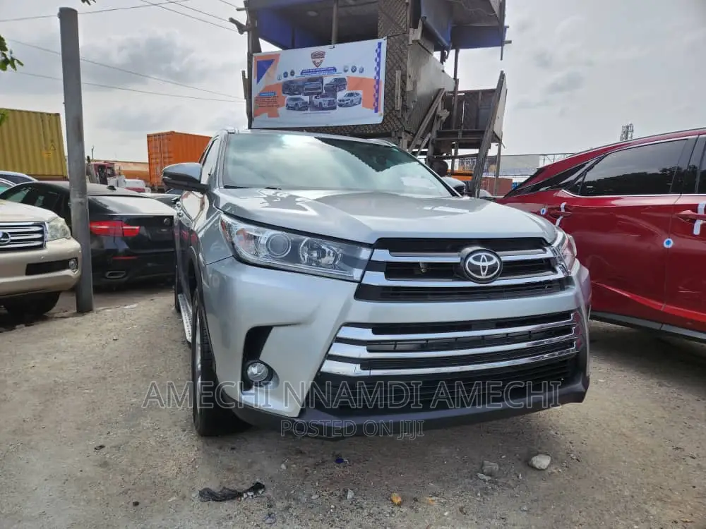 Toyota Highlander 2017 Silver