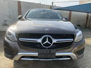 Mercedes-Benz GLC-Class 2018 Brown