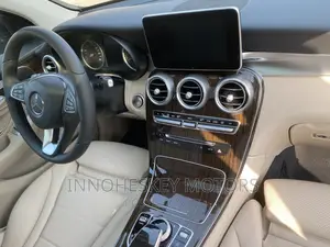 Mercedes-Benz GLC-Class 2018 Brown