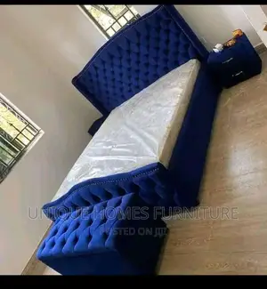 Unique Home Offers You a Set of Bed Frame.