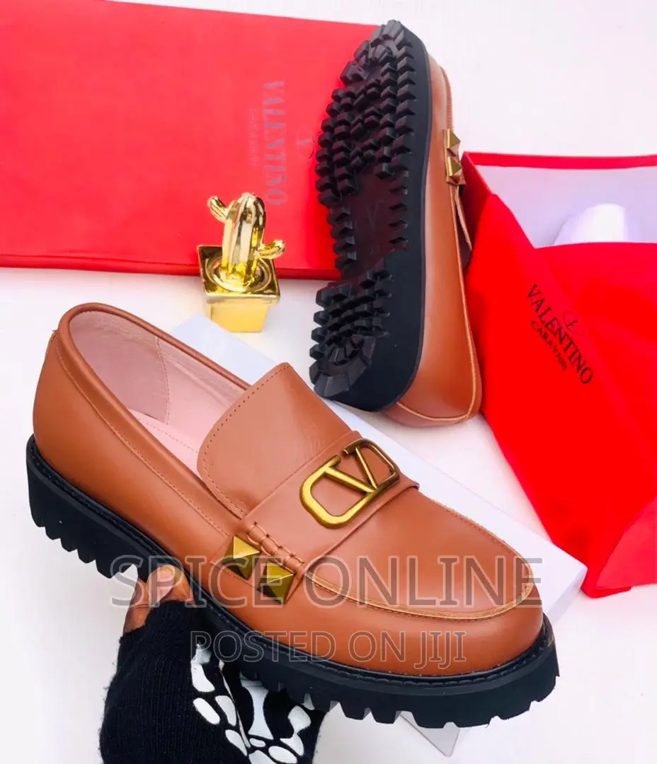 TM: Valentino Shoe