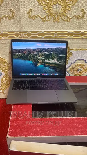 Laptop Apple MacBook 2017 8GB Intel Core I5 SSD 256GB