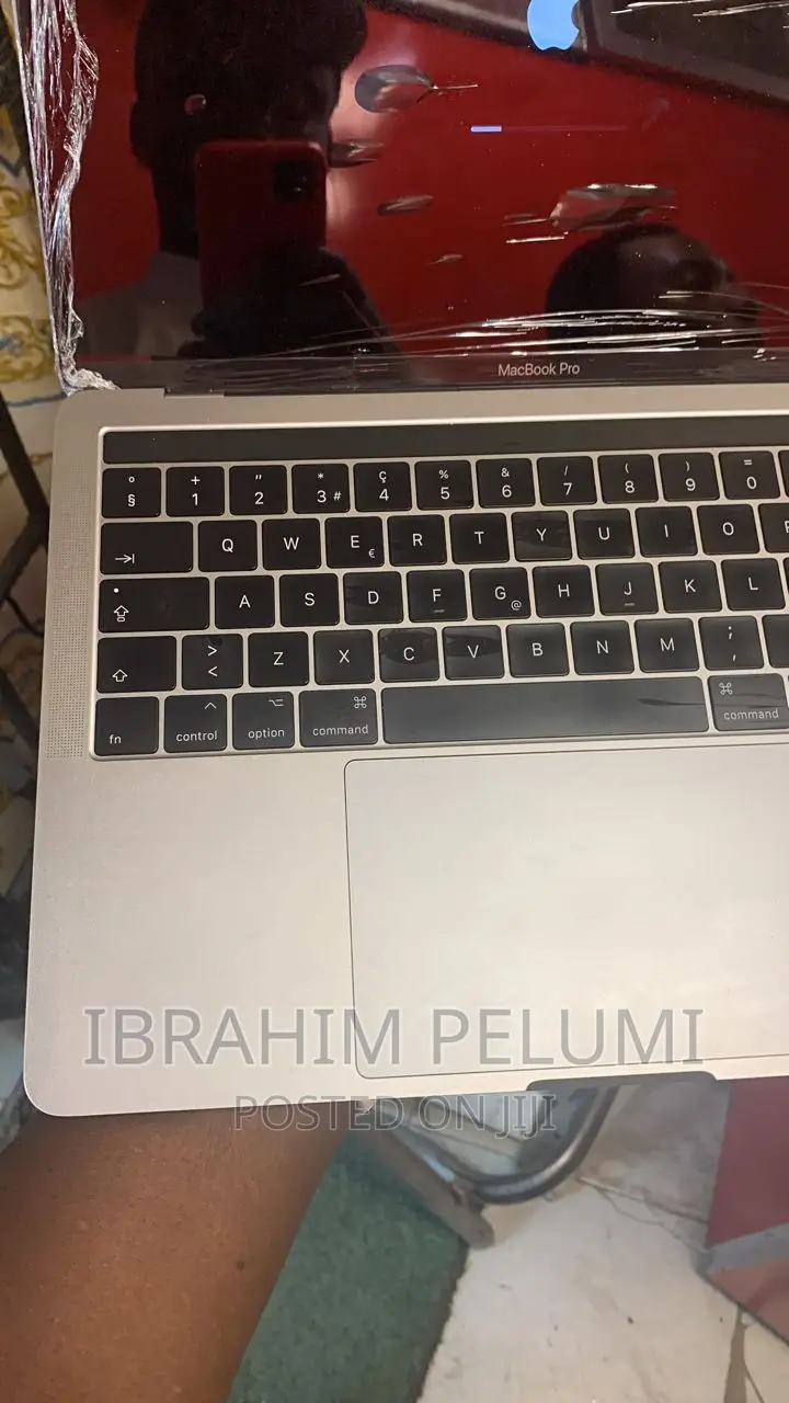 Laptop Apple MacBook Pro 2017 8GB Intel Core I5 SSD 256GB