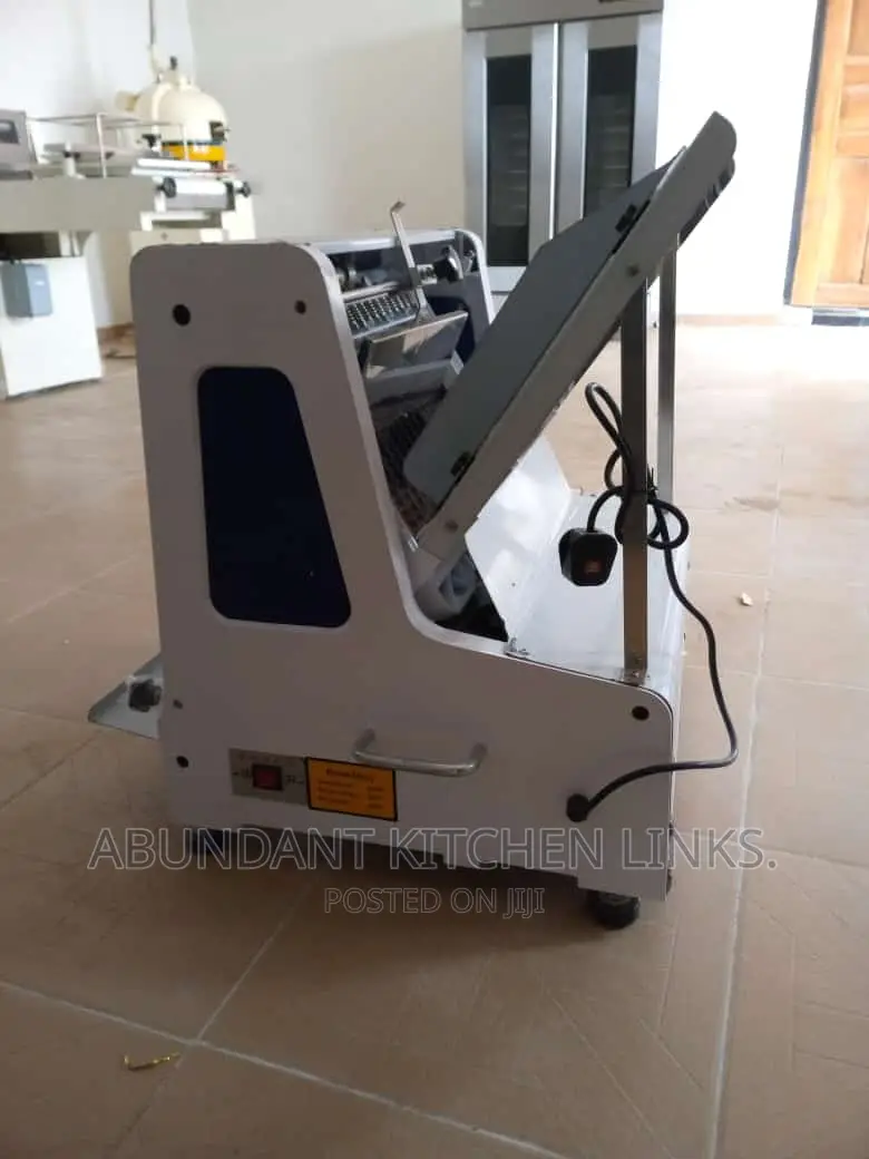 Bread Slicer. in Lagos Island (Eko) Restaurant & Catering Equipment