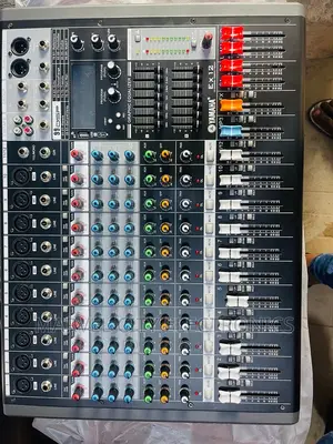 High Quality 12 Channel Professional Mixer