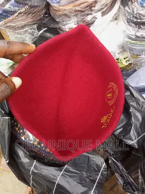 High Quality Tonak Red Cap