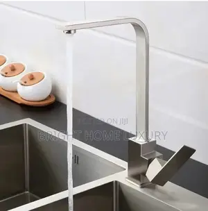 Anti-Rust Kitchen Sink Mixer Tap Modern Lever Monobloc Tap