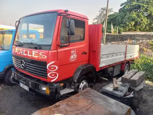 Mercedes Truck 814 Red Germany Driect