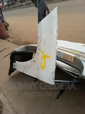GL 2015 Fender Each Direct Tokunbo