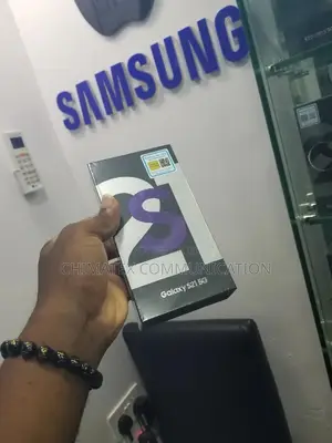 New Samsung Galaxy S21 5G 128 GB Purple