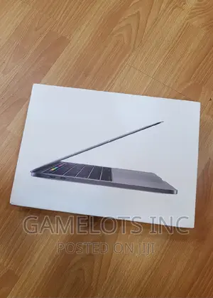 Laptop Apple MacBook Pro 2018 8GB Intel Core i5 SSD 512GB