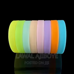100pcs Luminous Silicone Bracket Men Women Teen Sport Rubber