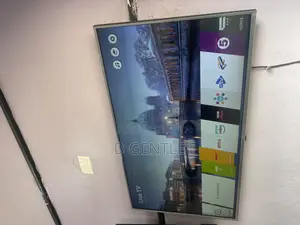 LG 49” Smart TV,Paired With D Latest Ultra HD Innovation/HDR