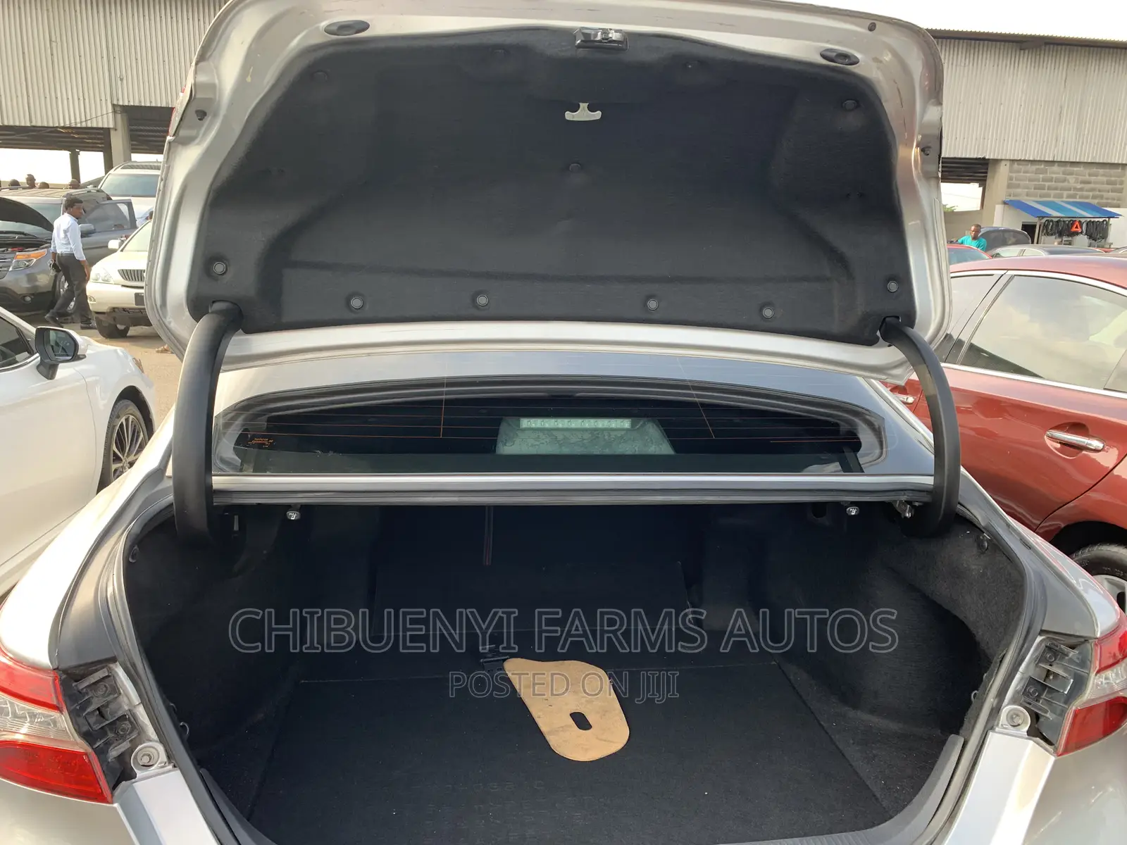 Toyota Camry 2018 Silver