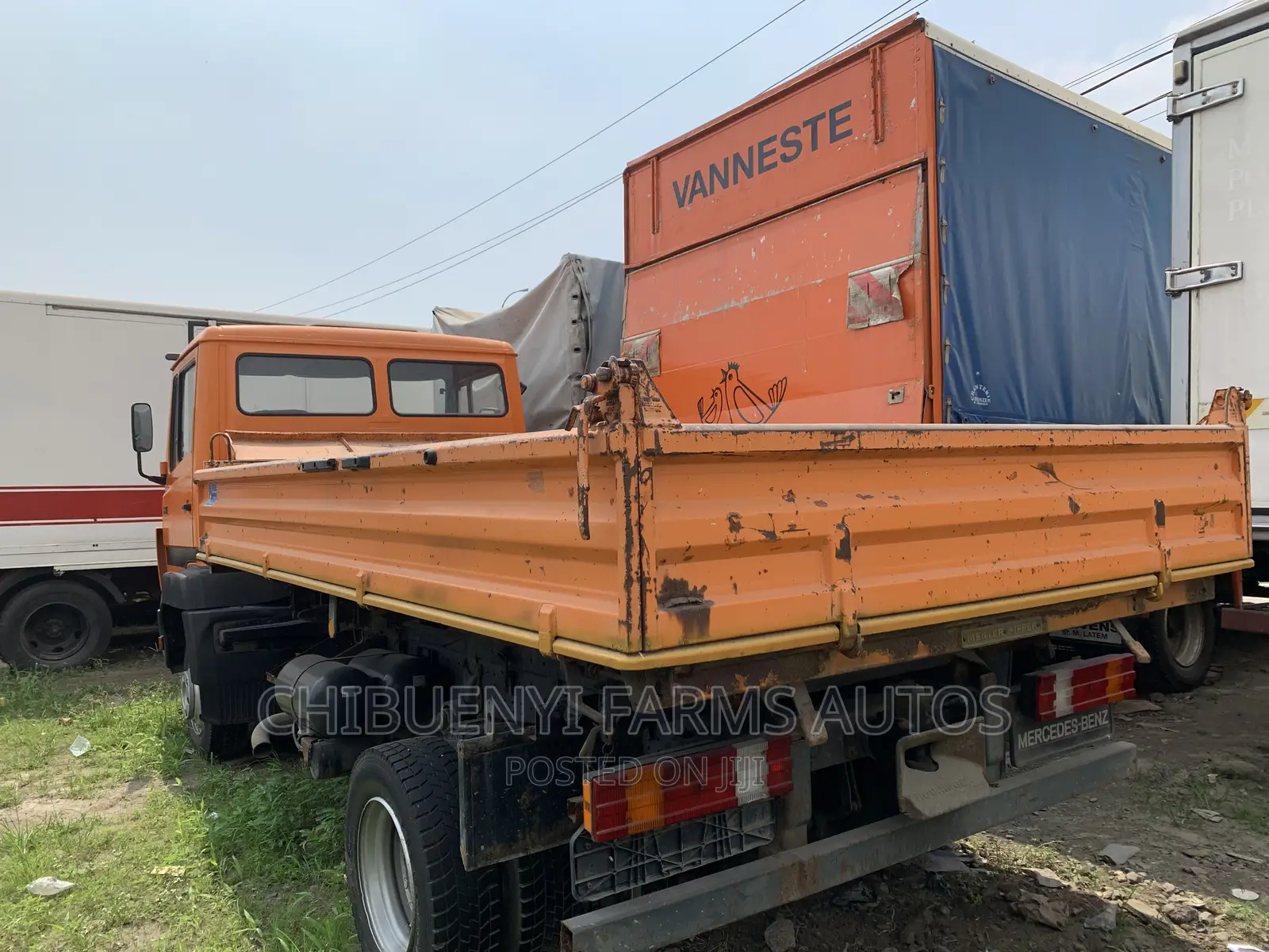 MECEDECES 814 - Tipper