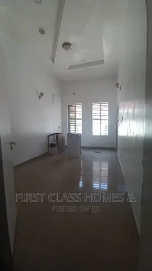 Photo - 1bdrm Shared Apartment in Oral Estate, Chevron for rent
