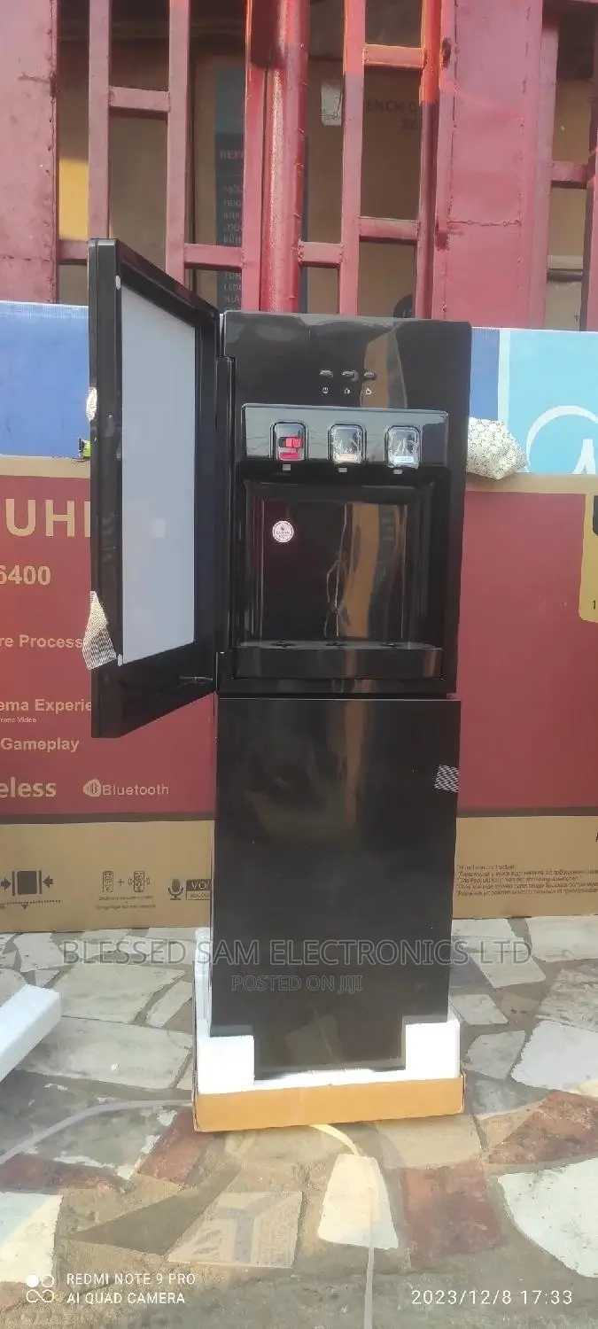 < Maxi Water Dispenser Top Loader ( Hot Cold ) With Fridge
