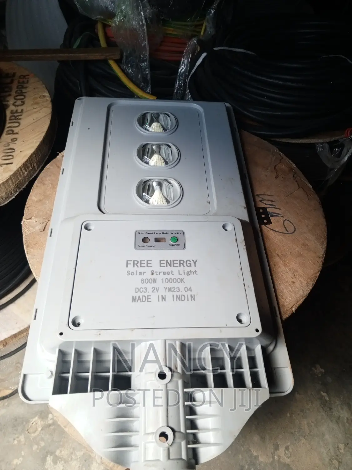 600w Solar Light
