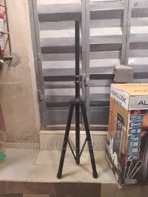 Speaker Stand