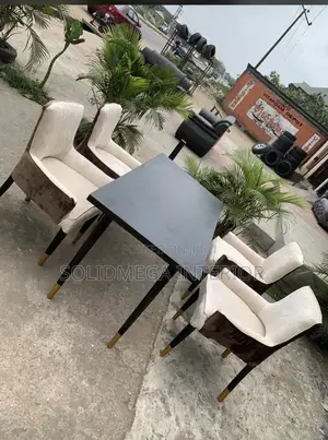 Solid Interior 4 Seater Dining
