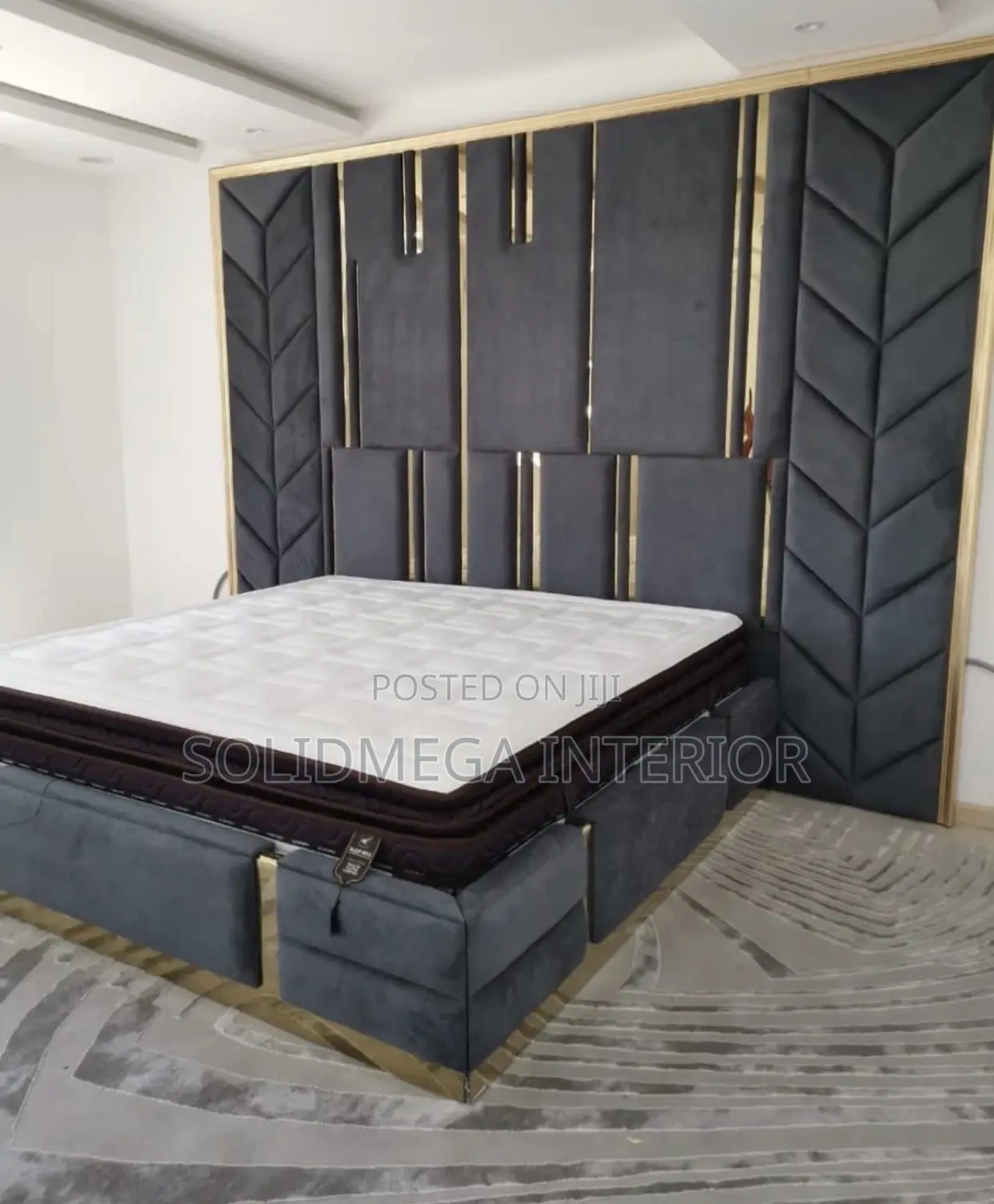 Solid Interior6by6 10ftby11 Bedframe