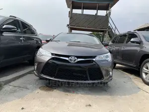 Toyota Camry 2017 Brown