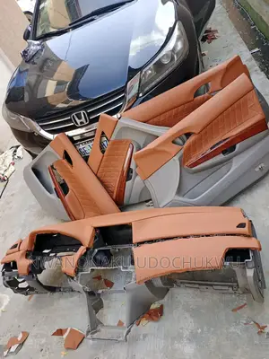 Honda Crosstour Interior Work Dashboard and Door Mats