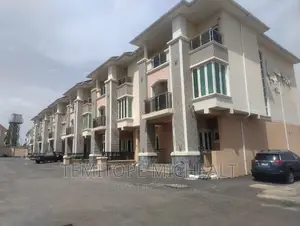 4bdrm Townhouse/Terrace in Kado for Sale