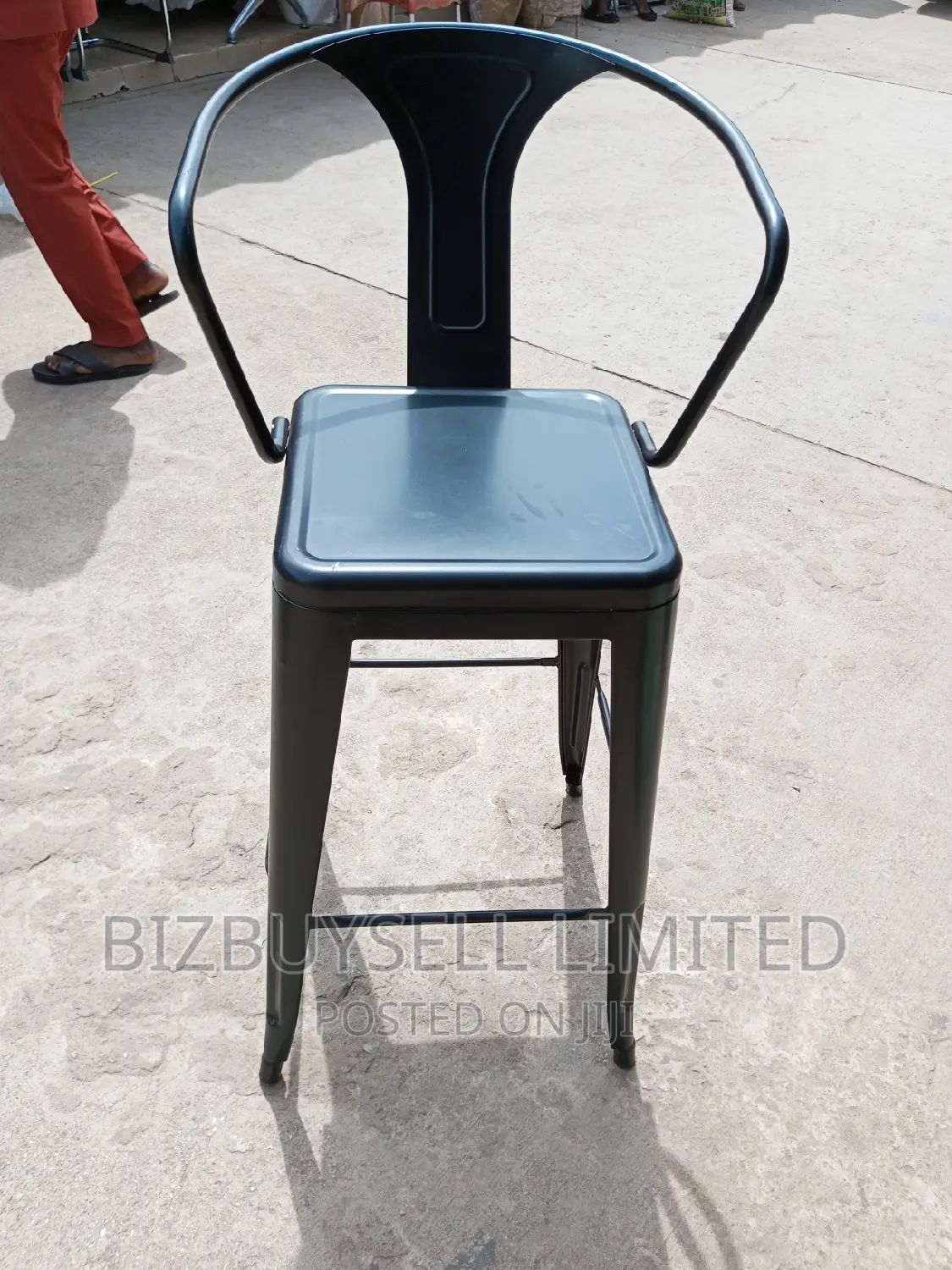 Executive Metal Bar Stools.