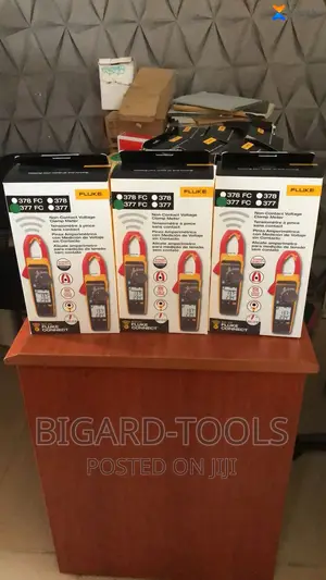 Digital Clamp Meter (Fluke 376)