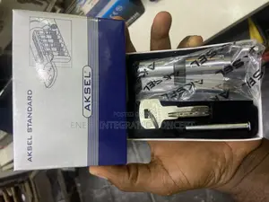 Aksel Chrome Knob Cylinder