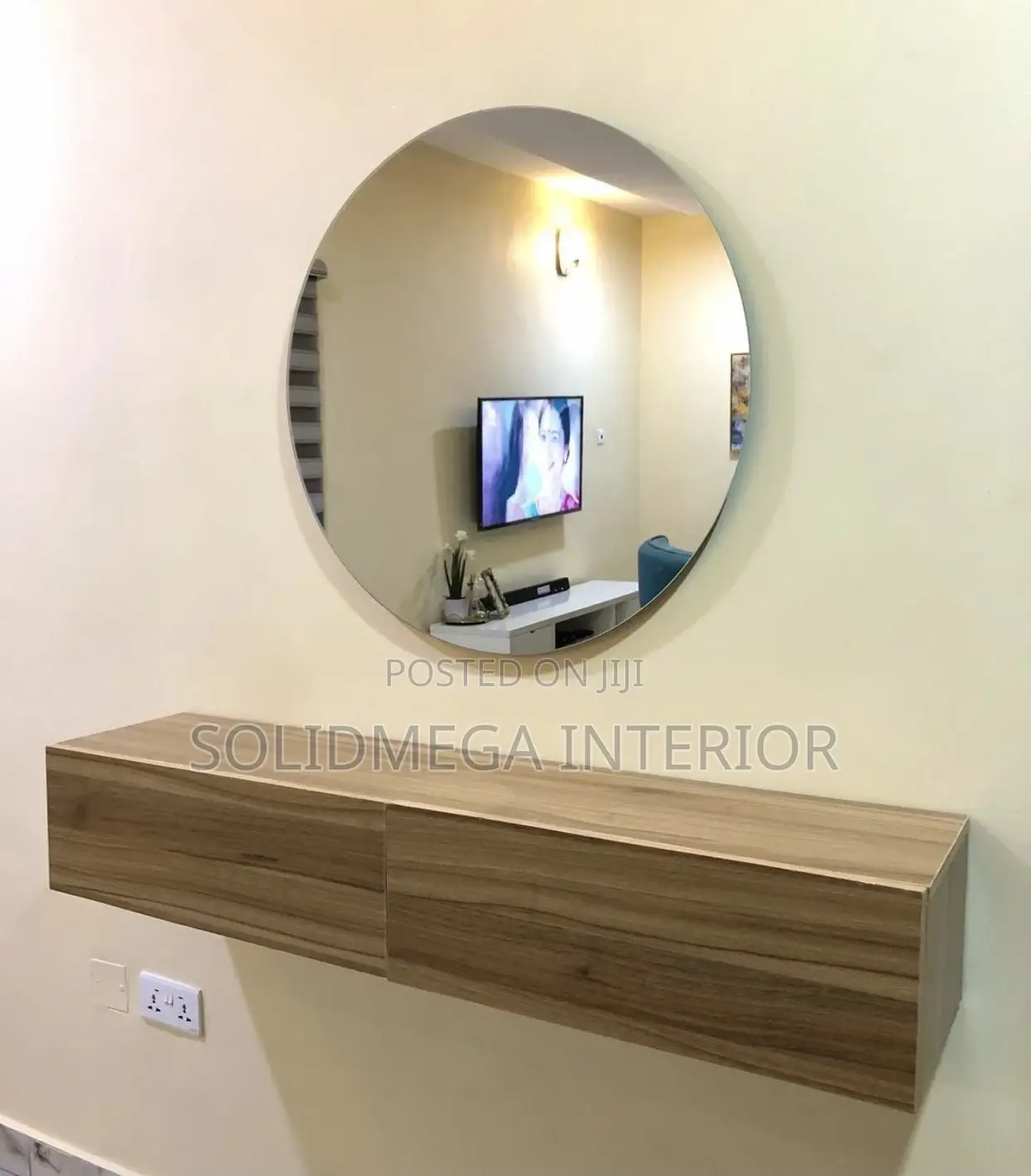 Solid Interior Dressing Mirror