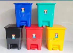 Plastic Pedal Bin 30 Liters