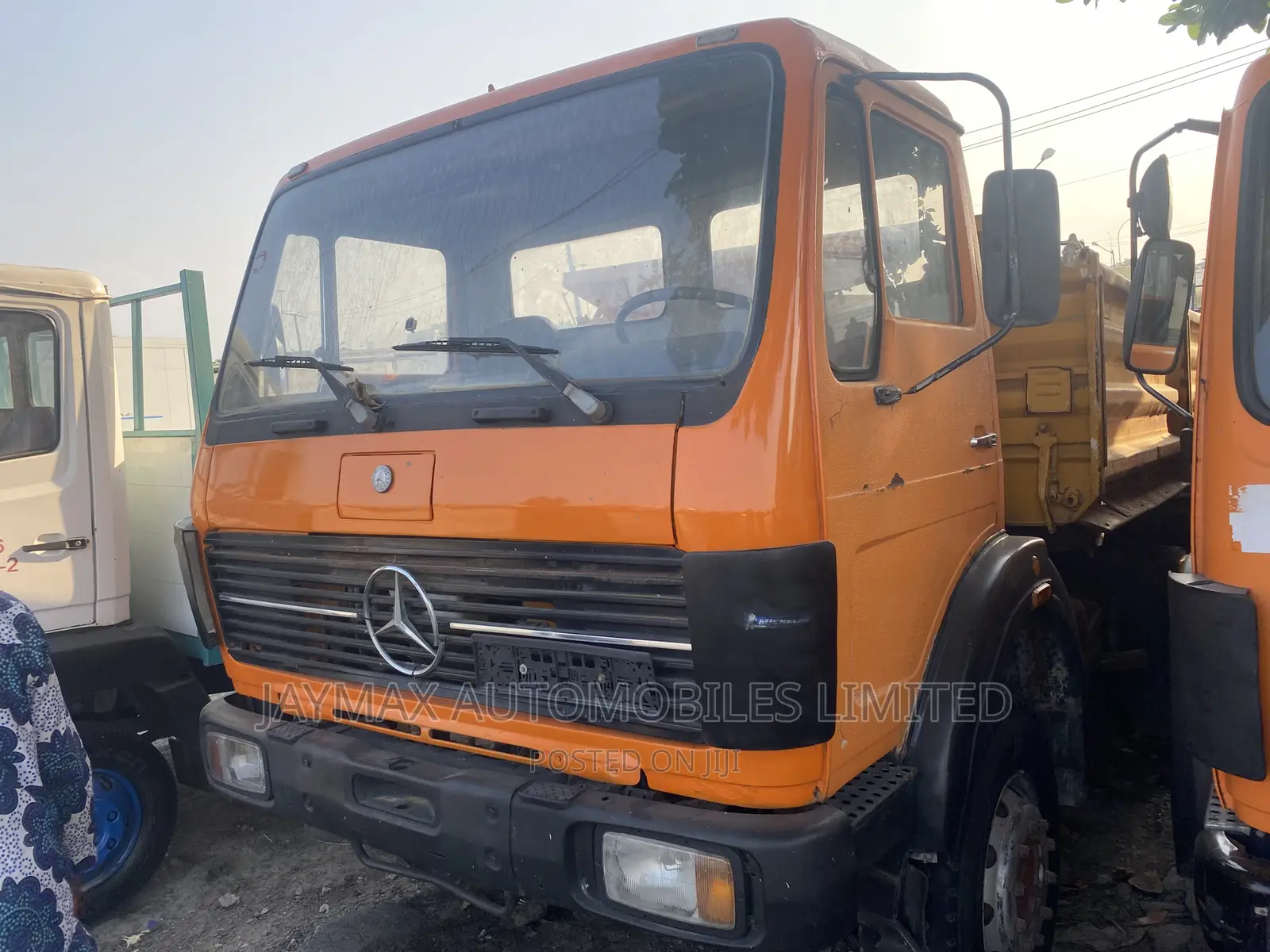 Mercedes Benz 2425