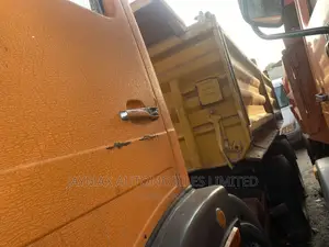 Mercedes Benz 2425