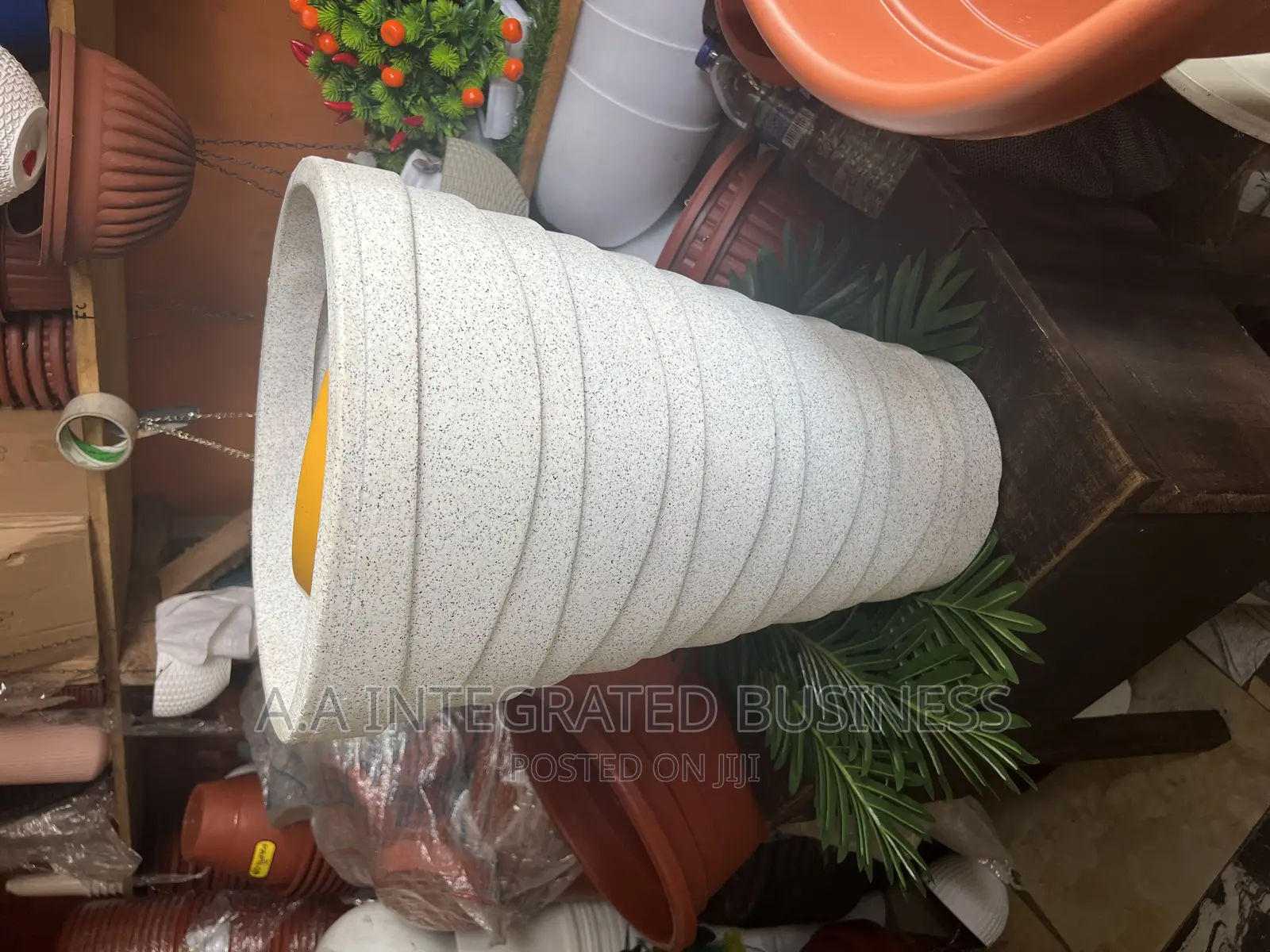 Ivy Flower Pot